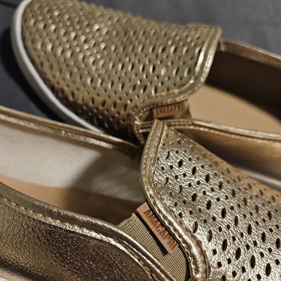 GOLD METALLIC SLIP-ON SNEAKER - Picture 6 of 7